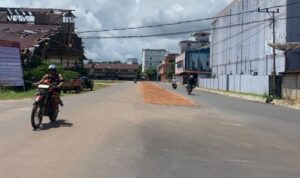 Pengguna Jalan Keluhkan Tidak Adanya Rambu di Jalan Baru Implasmen Dabo Singkep