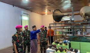 Danpuslatpurmar 9 Dabo Singkep Laksanakan Kunjungan ke Museum Linggam Cahaya