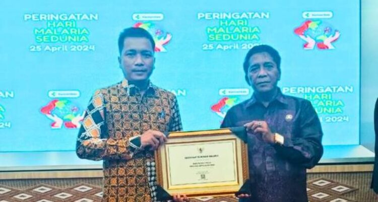 Pemkab Lingga Raih Penghargaan Eliminasi Malaria dari Kemenkes RI