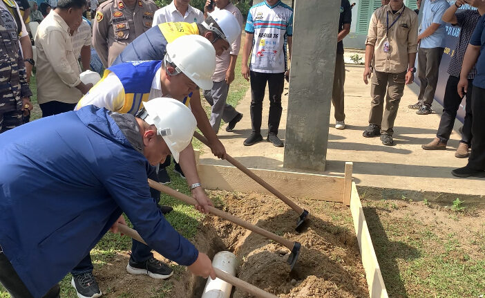 Bupati Nizar Hadiri Groundbreaking Embung Gemuruh Dabo Singkep