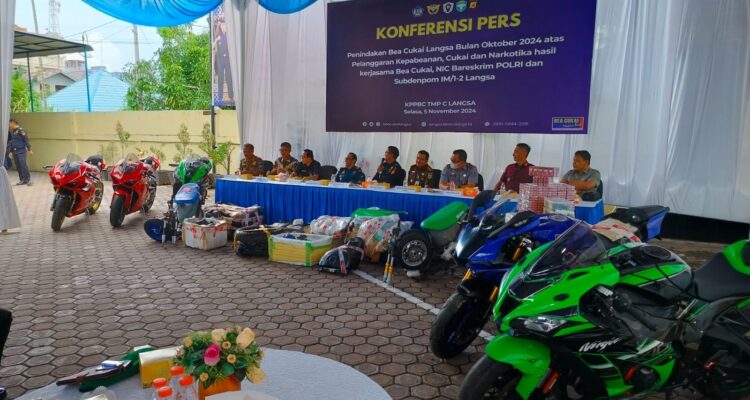 22 unit sepeda motor bekas diselundupkan dari Thailand, dan ditangkap petugas Bea Cukai di Aceh | Foto: Bea Cukai