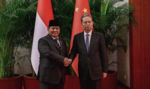 Presiden Prabowo Subianto melakukan pertemuan bilateral dengan Ketua Kongres Rakyat Nasional (National People's Congress) RRT Zhao Leji pada Sabtu, 9 November 2024 di Beijing,RRT. Foto: BPMI Setpres/Muchlis Jr