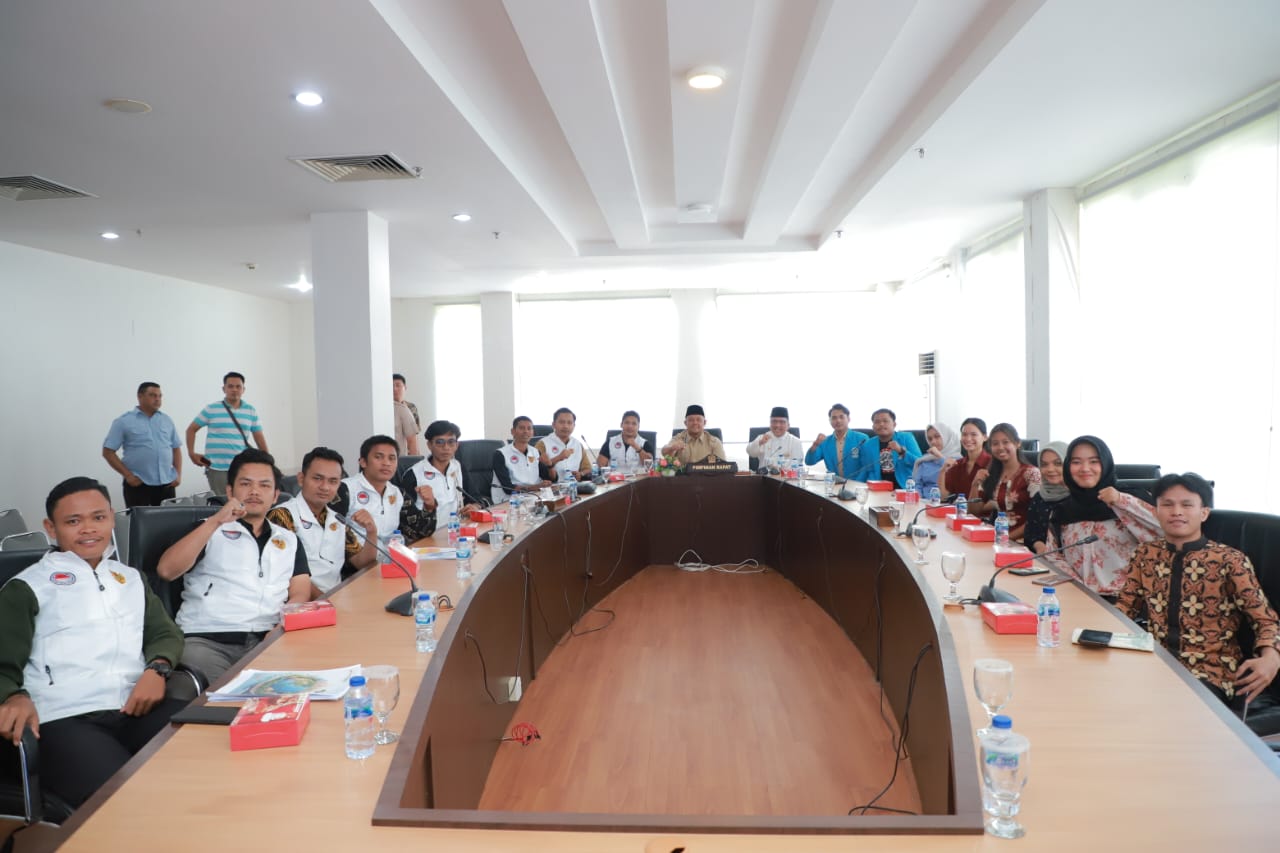 Suasana RDP saat JPKP Kepri menyuarakan kritik terhadap BRK Syariah. (Foto: adi/IL)