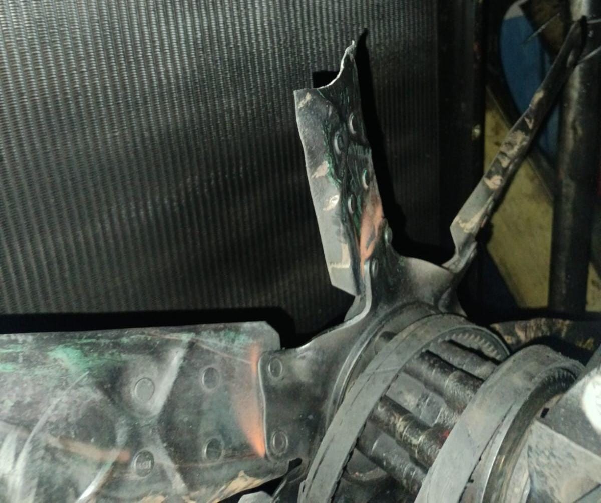 kerusakan mesin Pembangkit Listrik Tenaga Diesel (PLTD).