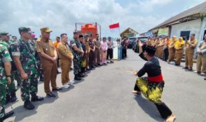 Bupati Lingga Sambut Kedatangan Danrem 033/WP di Pelabuhan Tanjung Buton