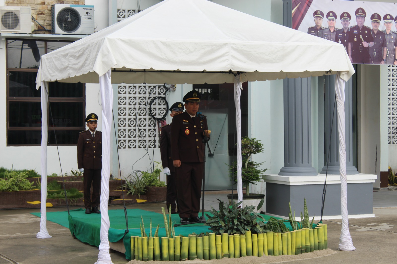 Kejari Lingga Gelar Upacara Peringatan Hari Adhyaksa ke-80