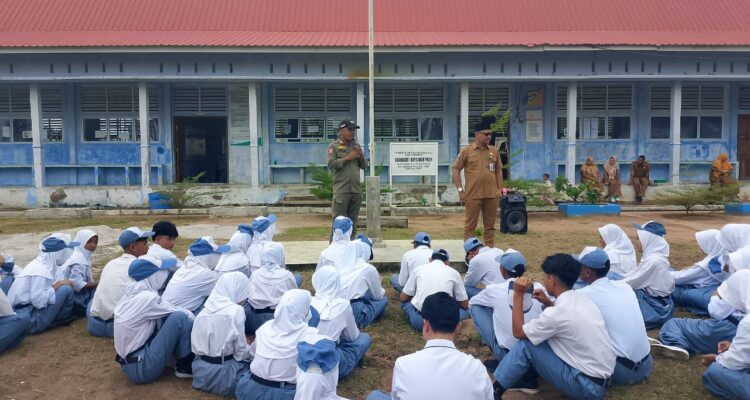 SMA N 1 Kepulauan Posek Gandeng Satpol PP Perkuat Pengawasan Siswa