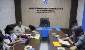 Dinas Komunikasi dan Informatika (Diskominfo) Kabupaten Lingga menerima kunjungan Tim Balai Monitor (Balmon) Spektrum Frekuensi Radio Kelas II Batam di Ruang Rapat Diskominfo, Kamis (11/9/2025).