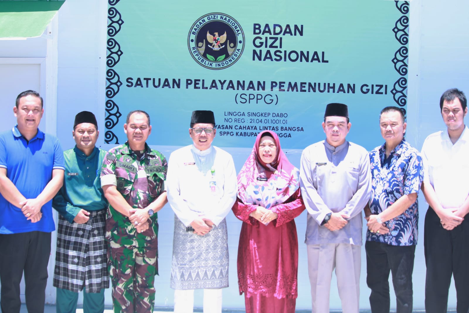 Lingga Resmikan Dapur SPPG Perdana untuk Penuhi Gizi Anak Sekolah