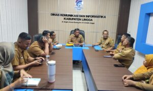 Kadis Kominfo Lingga Izjumadillah Pimpin Rapat Evaluasi Kinerja Bidang IKP | f. Diskominfo Lingga