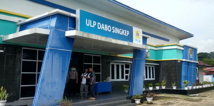 Kantor ULP PLN Dabo Singkep. F. Redaksi