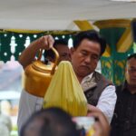 Menko Kumham Imipas saat melakukan Ziarah di Makam Sultan Mahmud Riwayat Syah. F. Redaksi