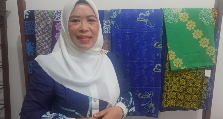 Feby Sarianty, Ketua Dekranasda Kabupaten Lingga. F. Vatawari