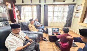 Wakil Bupati Lingga H. Novrizal mengikuti rapat koordinasi daring bersama Ditjen Kuathan Kemenhan membahas pemanfaatan lahan latihan TNI AL untuk percepatan pembangunan smelter di Lingga | f. Diskominfo Lingga