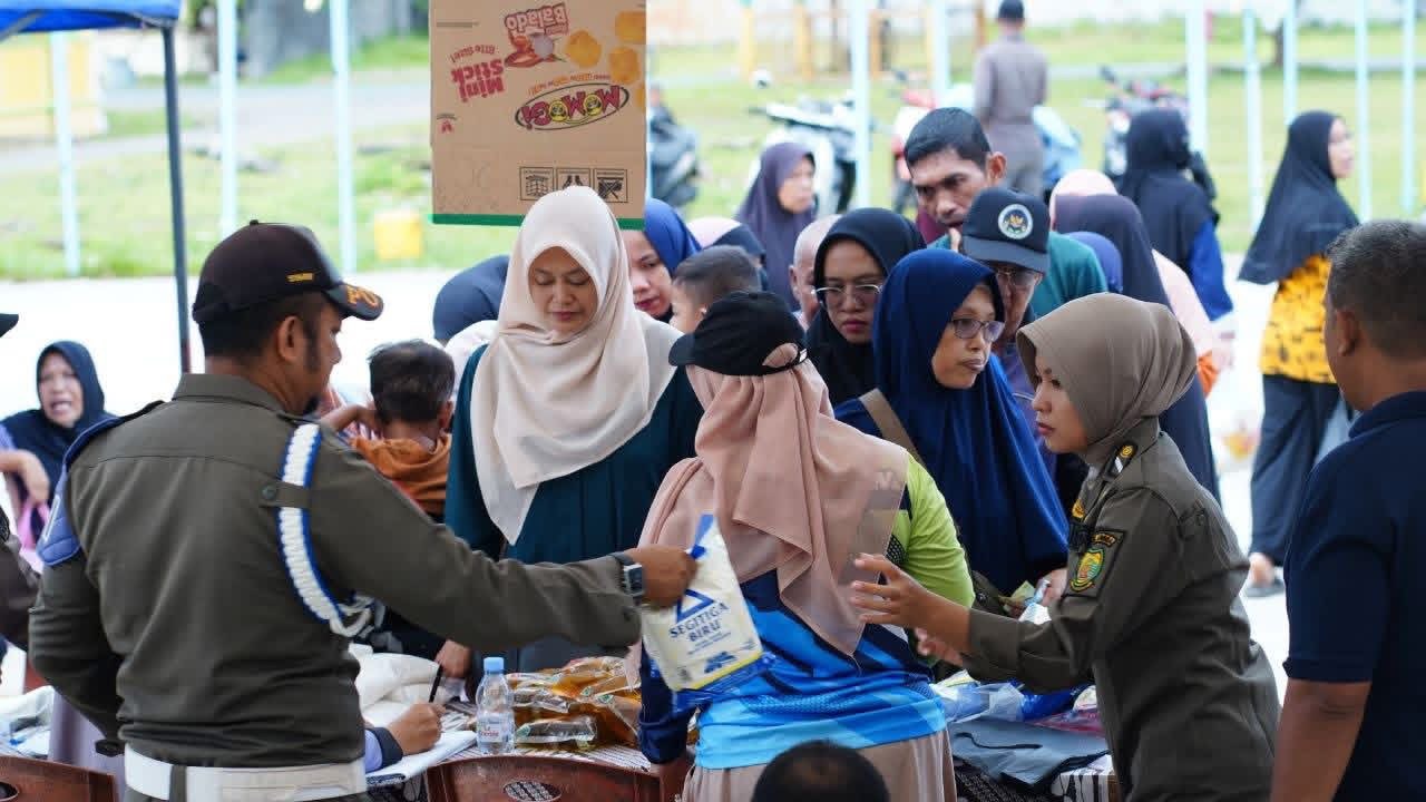 Pasar Murah TPID Digelar di Daik, Pemkab Lingga Tekan Inflasi Jelang Idul Adha | f. Redaksi