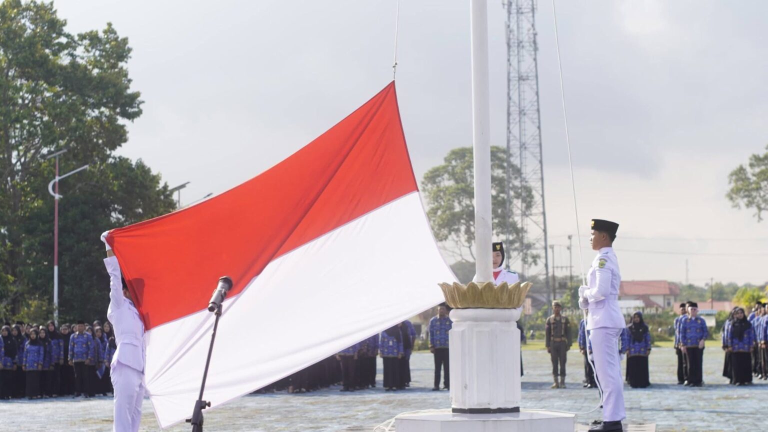 Pemkab Lingga Gelar Upacara Peringatan Hari Lahir Pancasila 2026, Teguhkan Semangat Persatuan dan Kebangsaan | f. Diskominfo Lingga