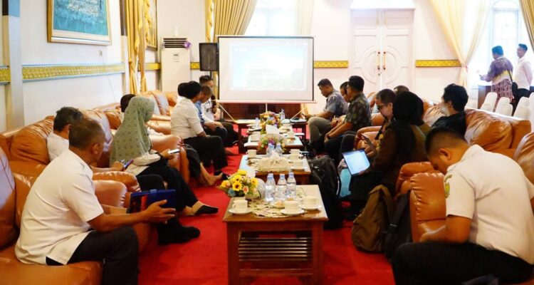 Bupati Lingga Pimpin Pembahasan Penetapan Cadangan Kawasan Konservasi Daerah | f. Diskominfo Lingga